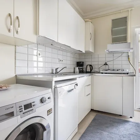 Modern Flat With Balcony On Bagdat Street Istanbulská provincie