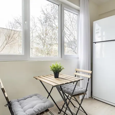Modern Flat With Balcony On Bagdat Street Apartmán