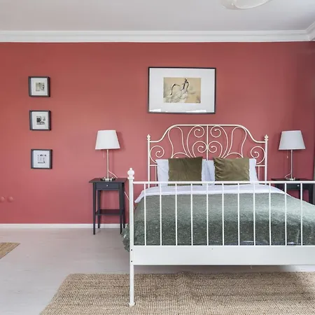 Appartement Modern Flat With Balcony On Bagdat Street Istambul